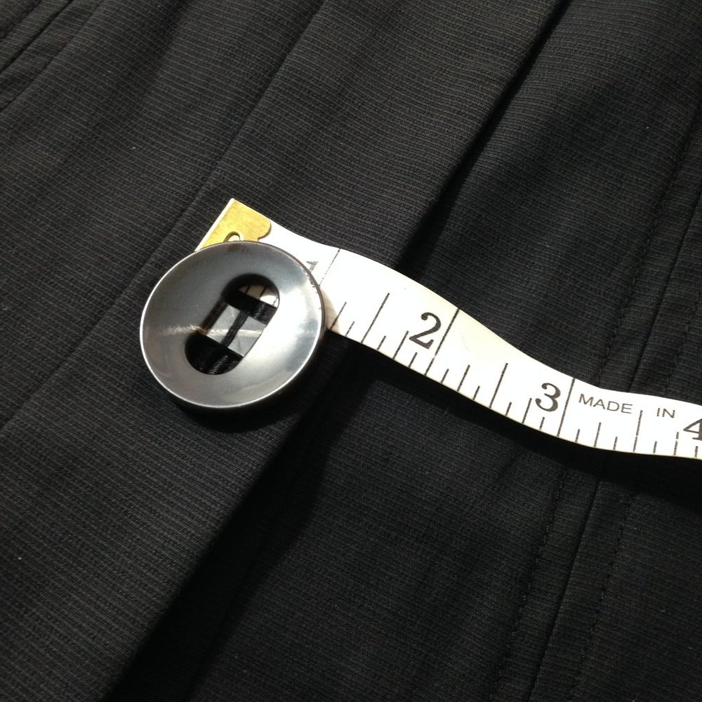 Like New Blazer Nice Thick Material Fits Like M/L Front/Side Hidden Pockets - Picture 6 of 16